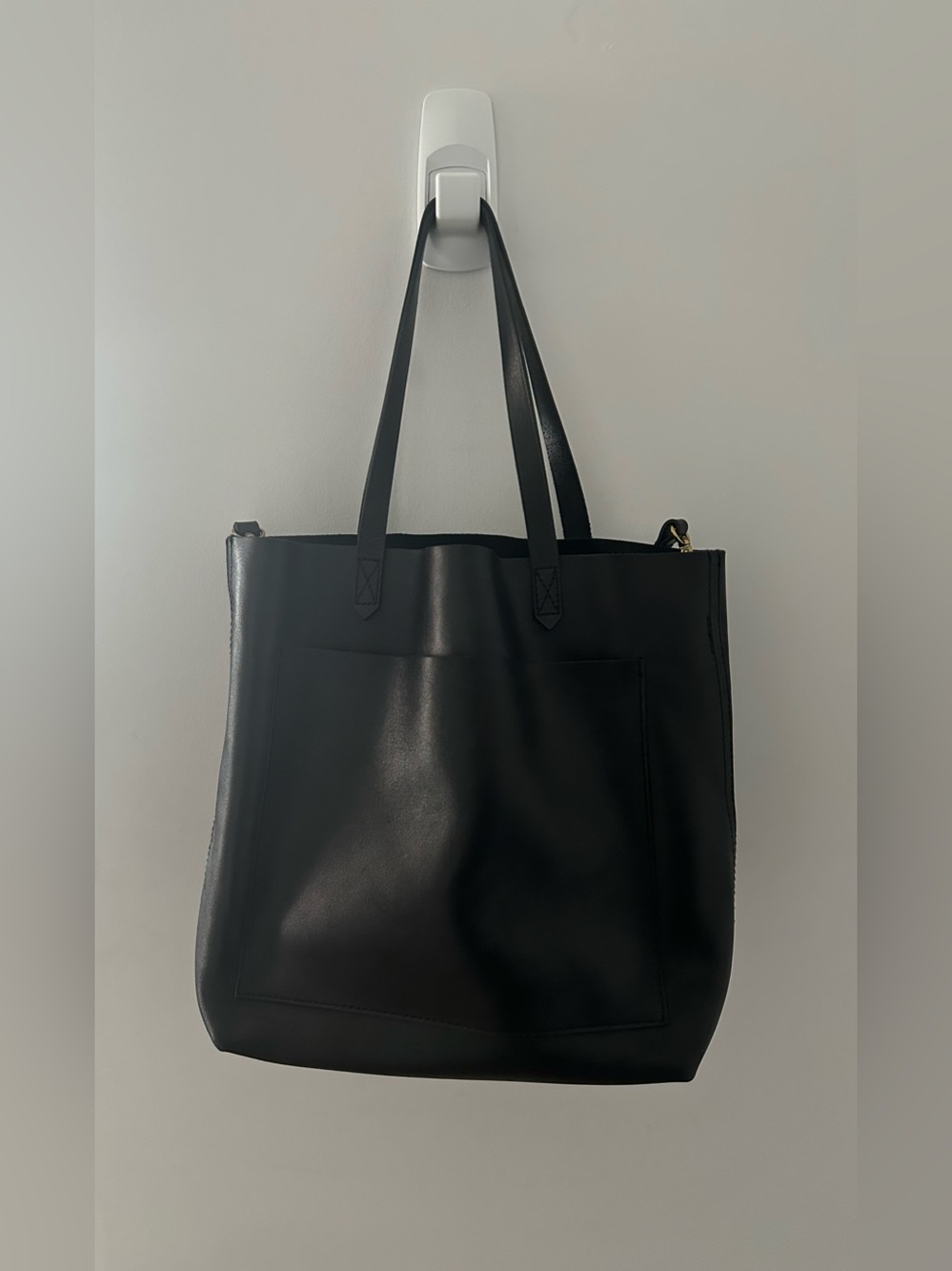 Madewell black leather tote, medium-sized